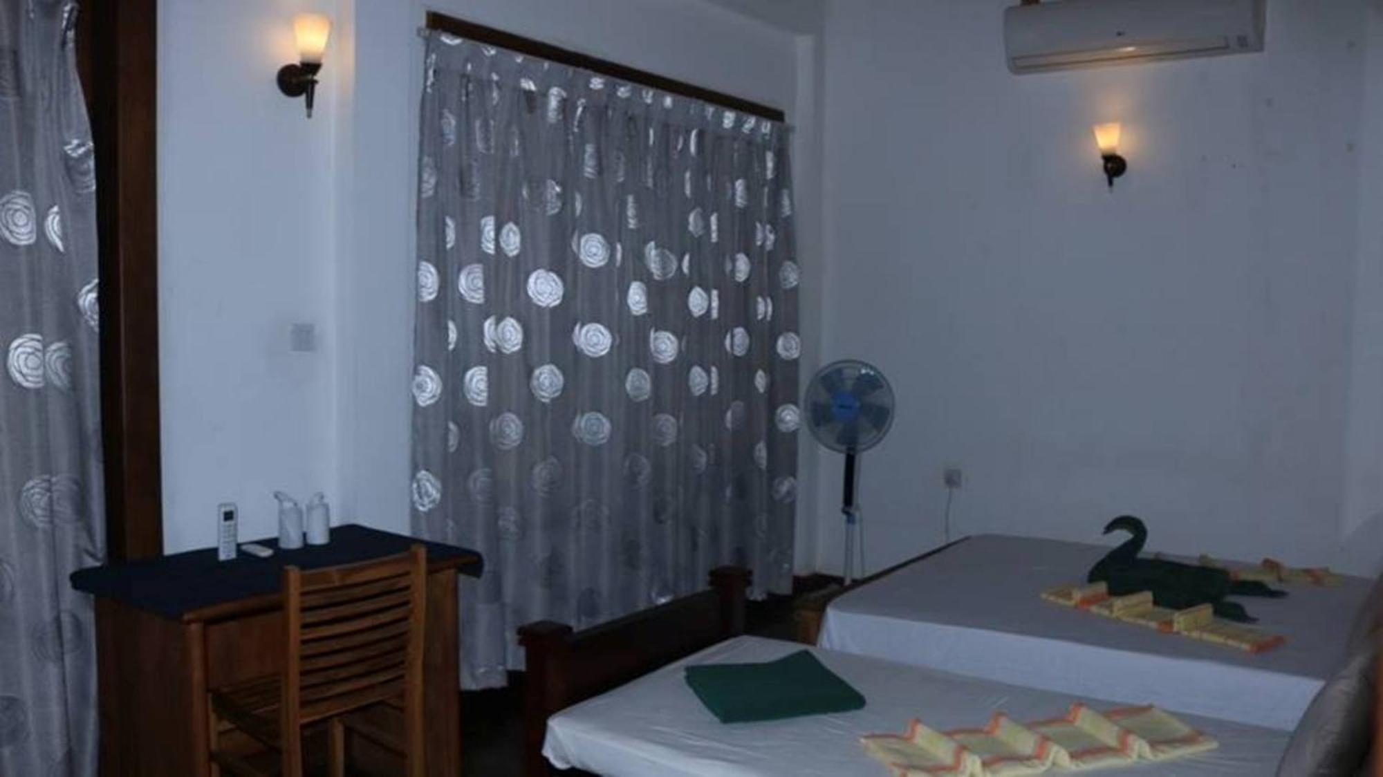 Birds Paradise Hotel Kudawe الغرفة الصورة